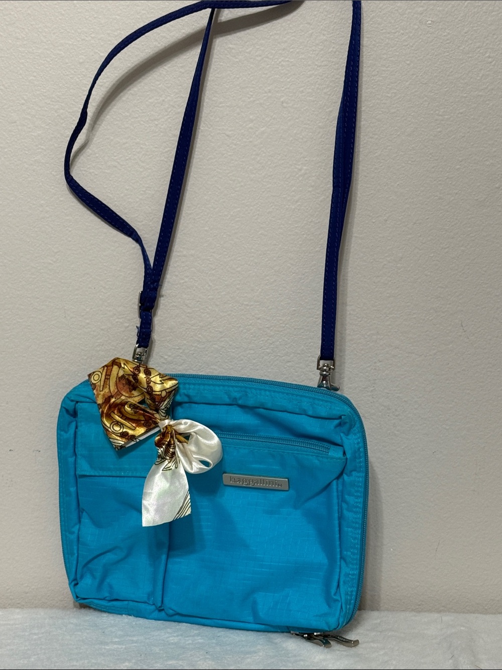 Baggallini Bright Turquoise Crossbody Bag with Blue Strap - Travel-Friendly